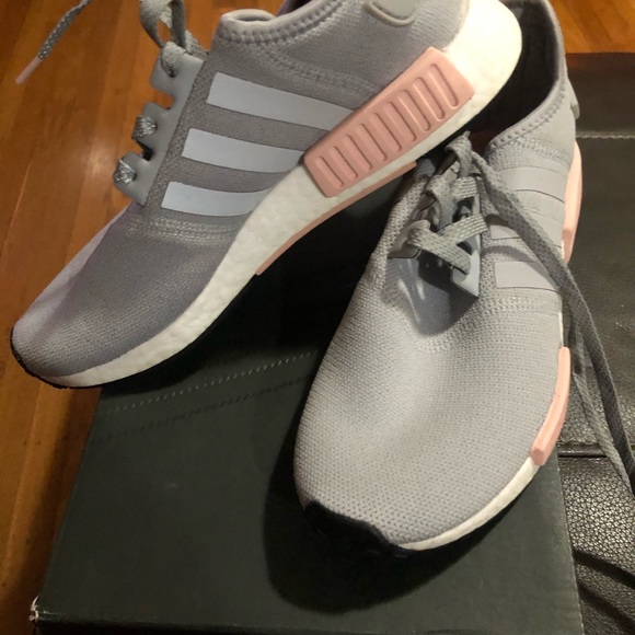 NMD_R1 W with reflective Adidas stripes - Picture 1 of 8